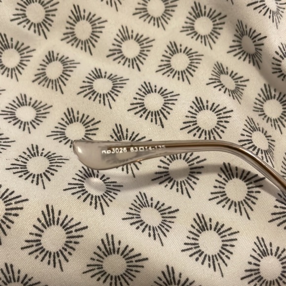 Vintage Ray-Ban B&L Aviator Sunglasses, Unisex - Picture 4 of 8